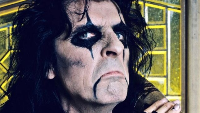 ALICE COOPER Looks Back On His "Elected" Era - "There Was Nobody More Hated In That World Than RICHARD NIXON, Except For Me" (Video)
