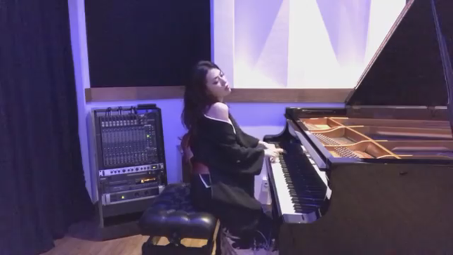 STEVE VAI On Pianist MIHO ARAI's Cover Of "Burning Rain" - "Her Brilliance Is Intoxicating" (Video)