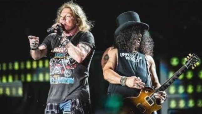 SLASH Talks GUNS N' ROSES - "There's Material And Stuff Going On Already For A New Record"
