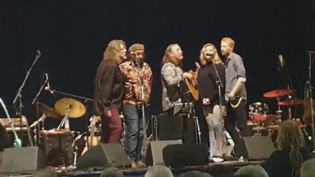 ROBERT PLANT's New Band SAVING GRACE Performs Two UK Shows; Fan-Filmed Video Posted