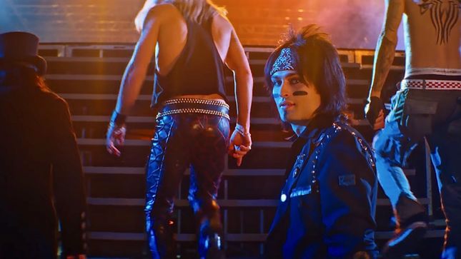Actor Who Played NIKK SIXX In MÖTLEY CRÜE Biopic - "I Read The Dirt And I Was Nervous Because He Is Such A Notorious Character”