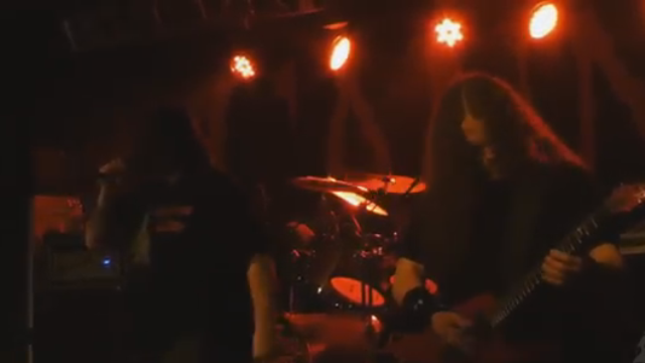 CANNIBAL CORPSE - Fan-Filmed Live Video With Guitarist ERIK RUTAN From San Antonio Show Posted