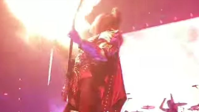 KISS -  GENE SIMMONS Breathes Fire On Memphis