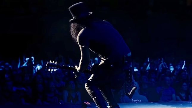 SLASH Featuring MYLES KENNEDY AND THE CONSPIRATORS - Euro Tour 2019: Behind-The-Scenes In Berlin (Video)