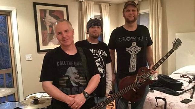 DISARRAY - Final Recording Lineup Reunites For The First Time In 14 Years