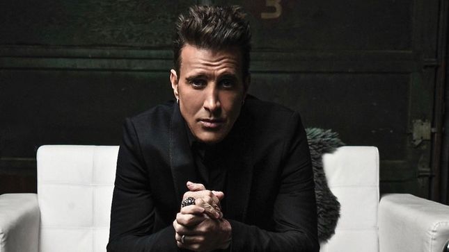 SCOTT STAPP - The Space Between The Shadows Debuts In Top Five On US And UK Charts