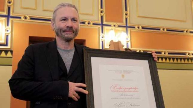 IRON MAIDEN Frontman BRUCE DICKINSON Made Honourary Citizen Of Sarajevo