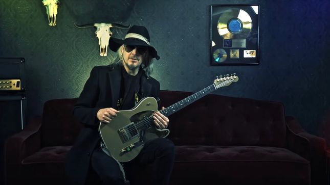 JOHN 5 - Uncut, Single Take Guitar Playthrough Video For "Zoinks!" Streaming
