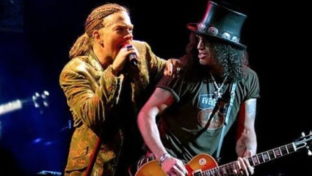 SLASH - "I'm Really Looking Forward To Working On A New GUNS N' ROSES Record And All That"