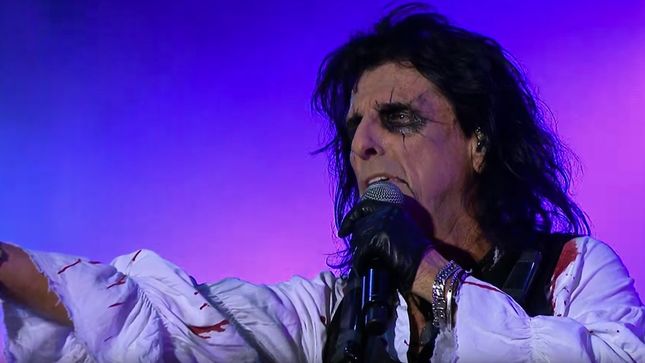 ALICE COOPER On Forthcoming New Album - "We've Already Done Four Songs, All Detroit Players"