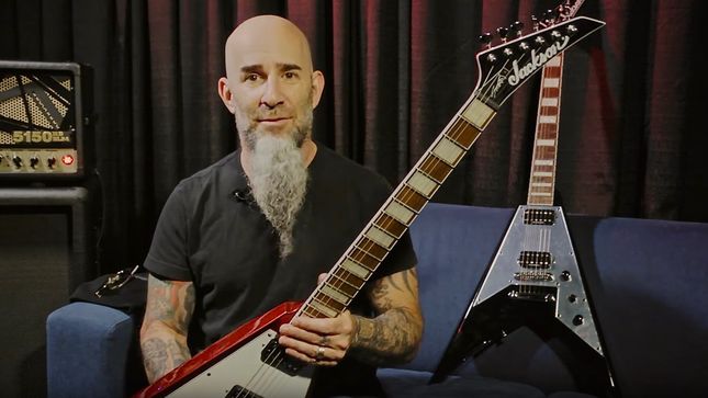 ANTHRAX Guitarist SCOTT IAN Shows Off X Series Signature King V KVXT Model; Video