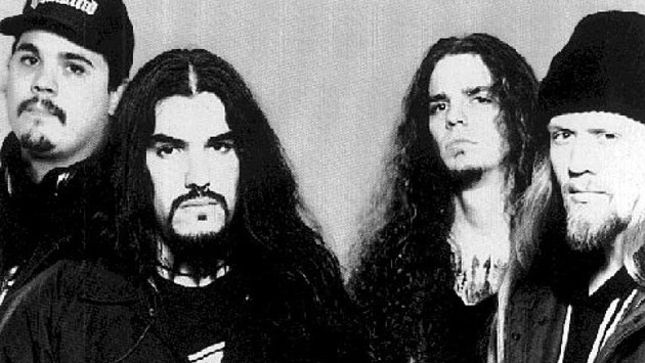 MACHINE HEAD Frontman ROBB FLYNN Looks Back On Original Burn My Eyes Tour Cycle - "We Were Just So Fucking Angry; We Were Out Of Our Minds"