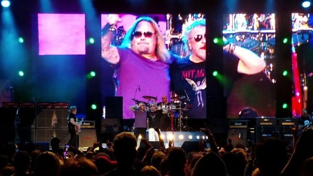 VINCE NEIL Joins SAMMY HAGAR & THE CIRCLE On Stage For Cover Of MONTROSE's "Rock Candy"; Fan-Filmed Video Posted