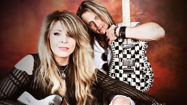Former VIXEN Vocalist JANET GARDNER Performs "Try" Acoustic At WDHA 105.5 FM (Video)