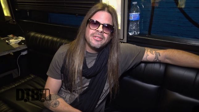 QUEENSRŸCHE Frontman TODD LA TORRE Featured In New Episode Of Digital Tour Bus Series 'Pre-Show Rituals'; Video