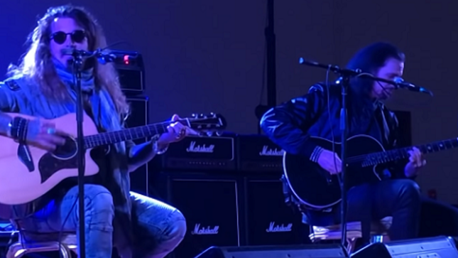 UNION - JOHN CORABI And BRUCE KULICK Jam At Indy KISS Expo, Fan-Filmed Video