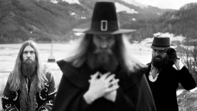 KADAVAR – Tiger Explains How They Built Their Own Studio To Record The Dead Travel Fast; Video