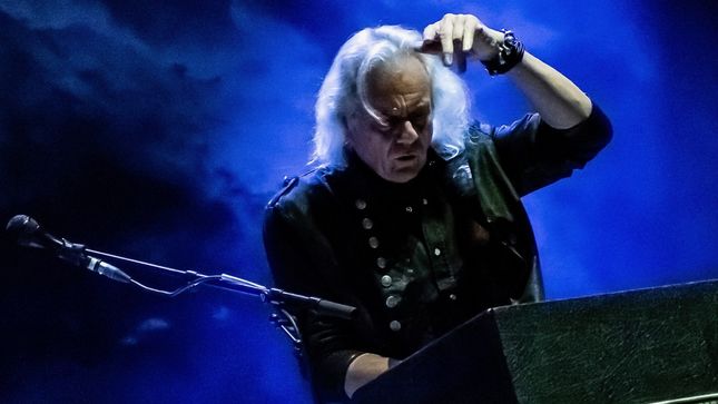URIAH HEEP – PHIL LANZON To Miss Shows After Son’s Death; DEEP PURPLE’s DON AIREY To Fill In