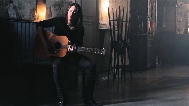 MYLES KENNEDY On Performing With SLASH, ALTER BRIDGE, And As A Solo Artist - "I Feel Like I Can Never Get Bored"