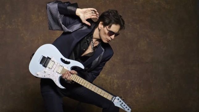 STEVE VAI Looks Back On First Live Gig Ever - "I Felt Completely Relaxed, Confident And On A High"
