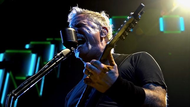 METALLICA - Live Nation GSA Presents Band With "Sold Out" Award