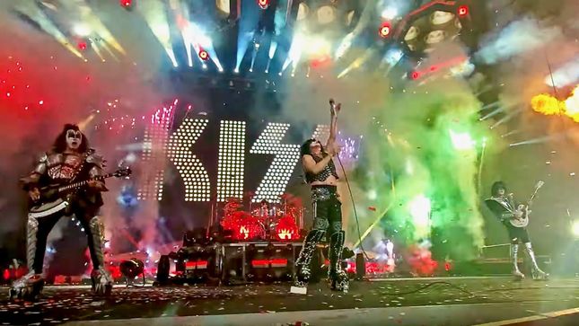 KISS - "Rock And Roll All Nite" HQ Live Video From Des Moines