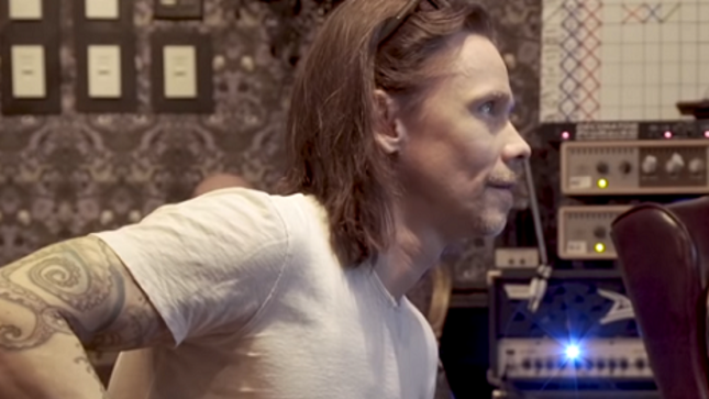 ALTER BRIDGE - Walk The Sky Track By Track - "Wouldn't You Rather"