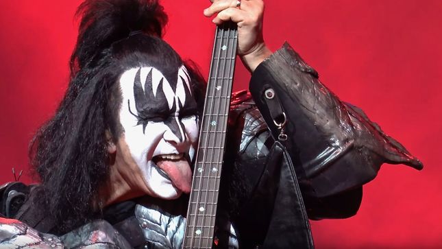 GENE SIMMONS Shares Photo Following Second Of Three Kidney Stone Procedures