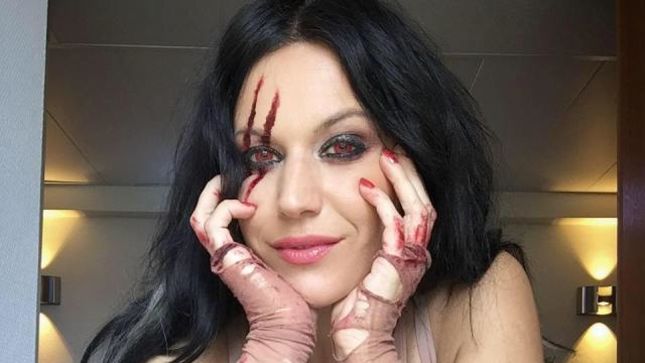 LACUNA COIL Vocalist CRISTINA SCABBIA Talks New Album, Guesting On TARJA's New Record, Participating On The Voice Of Italy (Video)