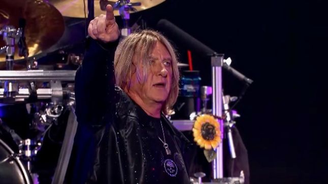 DEF LEPPARD Frontman JOE ELLIOTT Looks Back On Las Vegas Residency - "The Shows Were Great Fun Because We Didn't Ever Do The Same One Twice"