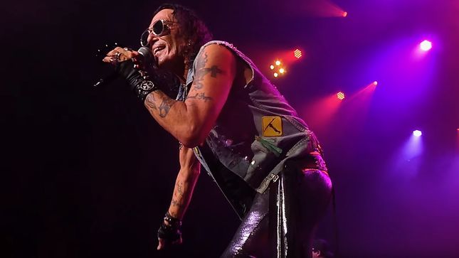 RATT Frontman STEPHEN PEARCY - "We Are Going Into The Studio To Dabble In A Few Things"; Video