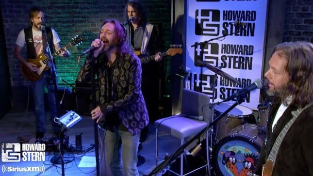 THE BLACK CROWES Announce Reunion, Perform Live On The Howard Stern Show (Video)