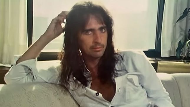 ALICE COOPER Interviewed On 1974 Billion Dollar Babies Tour; Rare Video Unearthed