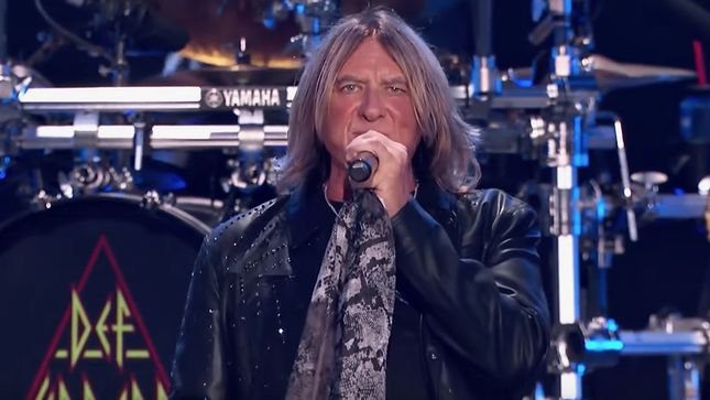 DEF LEPPARD Frontman JOE ELLIOTT Defends MÖTLEY CRÜE's Decision To Come Out Of Retirement - "This Is Rock & Roll... Lighten Up"