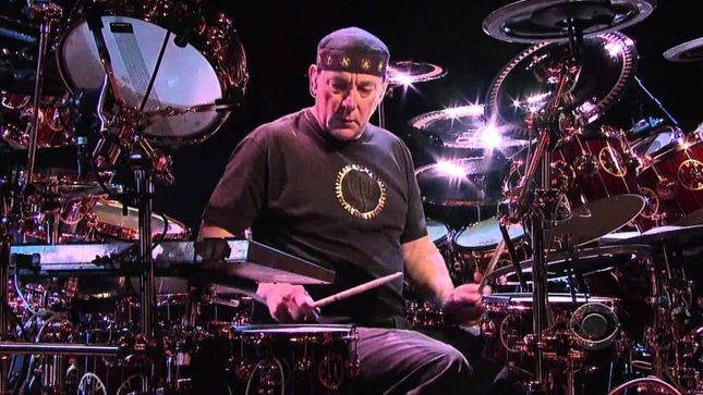 MIKE PORTNOY Shares His Memories Of NEIL PEART With Billboard - "He Was One Of Those People That Was Just So Inspirational Because He Lived Life To The Fullest"