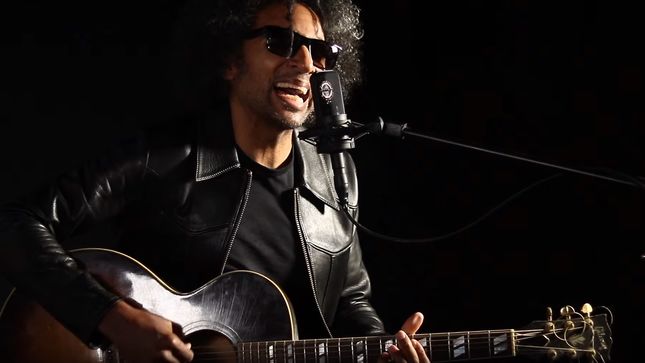 ALICE IN CHAINS Frontman WILLIAM DUVALL Releases Live Performance Video For "Smoke And Mirrors"