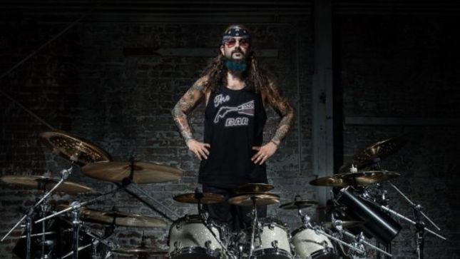 MIKE PORTNOY Looks Back On Leaving DREAM THEATER - "If I Had Stayed, I Probably Would Have Been Resentful For All The Things I Wasn't Able To Do"