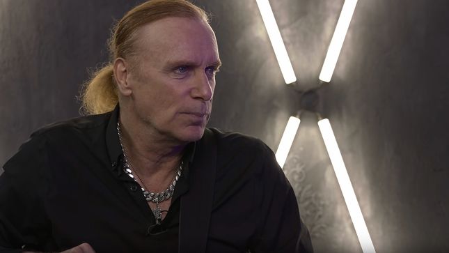 BILLY SHEEHAN On Turning Down VAN HALEN - "I Was Offered The Position As Bassist Three Times"; Video