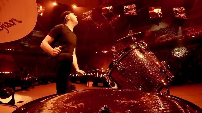METALLICA Release Professionally-Filmed Performance Video For "The Memory Remains", Live From Wichita, Kansas