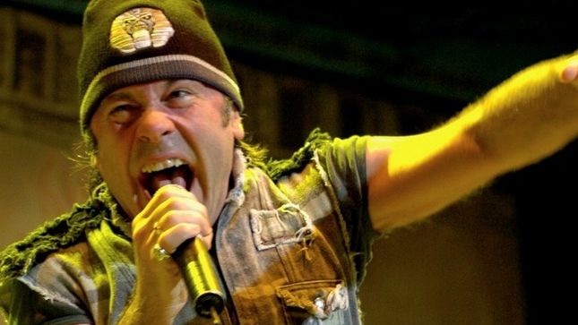 IRON MAIDEN Frontman BRUCE DICKINSON - "We're Never Going To Fucking Retire"