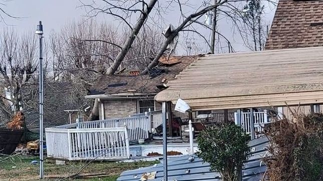 MICHAEL VESCERA - Former YNGWIE MALMSTEEN, LOUDNESS, OBSESSION Singer’s Home Destroyed In Tornado; GoFundMe Campaign Launched