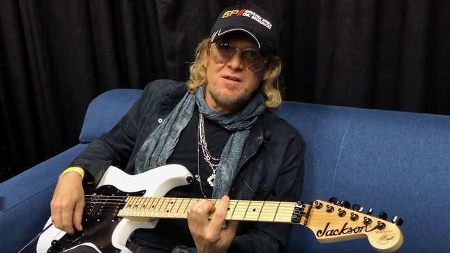 IRON MAIDEN's ADRIAN SMITH Reveals The First Song He Learned On Guitar; Video