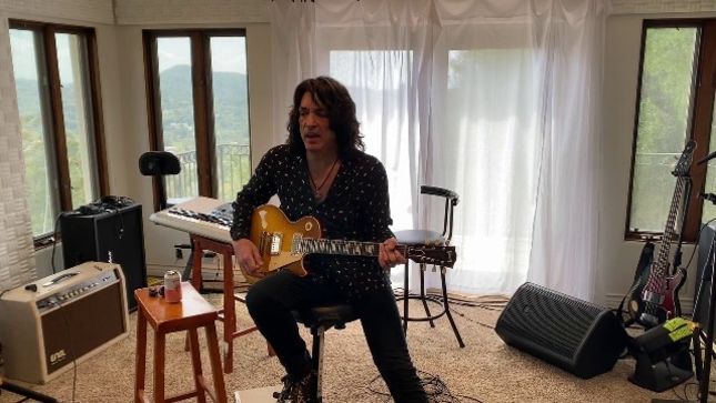 KISS Frontman PAUL STANLEY Posts New Video From Home, Talks Origin Of "Love Gun"