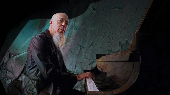 JORDAN RUDESS Performs DREAM THEATER, GENESIS, YES, KING CRIMSON And DAVID BOWIE Classics During Mercury Insurance Concert Series Solo Show; Video Available