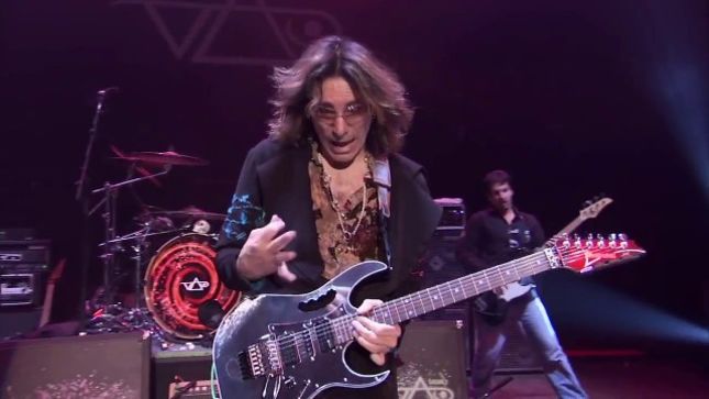 STEVE VAI Reveals His Biggest Weakness As A Guitar Player - 
