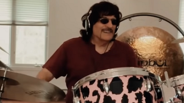 CARMINE APPICE Talks Lockdown Video Of "Monsters And Heroes" In Tribute To RONNIE JAMES DIO -  "I Filmed It Directly On My iPhone In One Take"