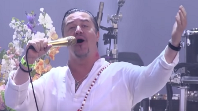 FAITH NO MORE - Pro-Shot Video Of Complete Hellfest 2015 Show