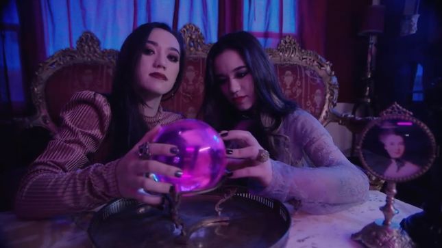 DIANTHUS Featuring Twin Sisters JACKIE And JESSICA PARRY Sign With Deko Entertainment And Release New Single And Video For “Realms”