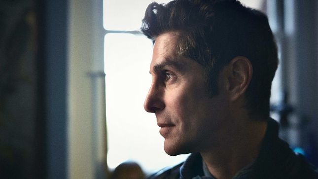 PERRY FARRELL To Release Limited Edition, Nine Vinyl Box Set Retrospective Of His 35+ Years Musical Career In November