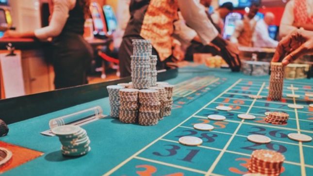 Can One Enjoy Playing Casino Games Without Using Real Money?